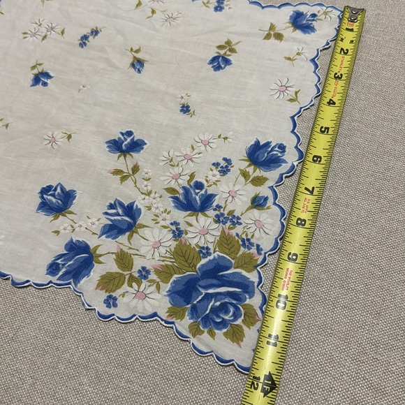 Vintage Cotton Scarf-Scalloped Edge-Floral-Blue/White-EUC - Picture 10 of 12